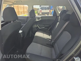 2022 Kia Soul LX - miniatura 16