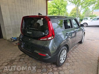 2022 Kia Soul LX - miniatura 3