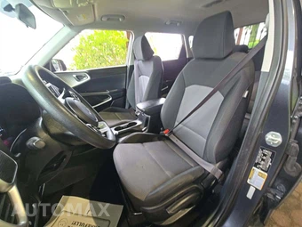 2022 Kia Soul LX - miniatura 6