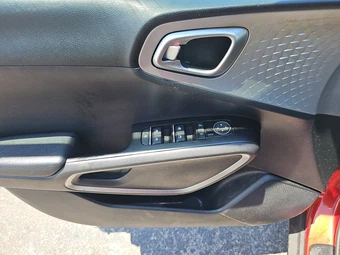 2022 Kia Soul LX - miniatura 9