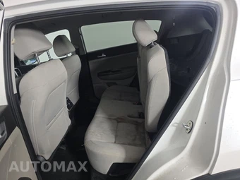 2022 Kia Sportage LX - miniatura 13