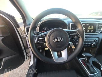 2022 Kia Sportage LX – miniatura 10