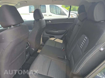 2022 Kia Sportage LX - miniatura 13