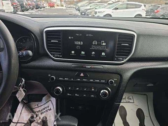2022 Kia Sportage LX – miniatura 11
