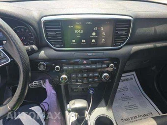 2022 Kia Sportage Nightfall - miniatura 10