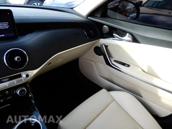 2022 Kia Stinger GT-Line - miniatura 15