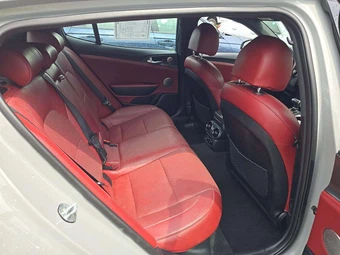 2022 Kia Stinger GT-Line - miniatura 16