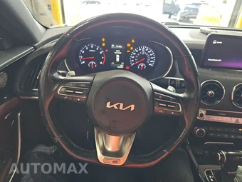 2022 Kia Stinger GT-Line – miniatura 10