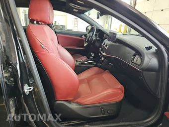 2022 Kia Stinger GT-Line – miniatura 8