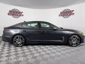 2022 Kia Stinger GT1 - miniatura 8