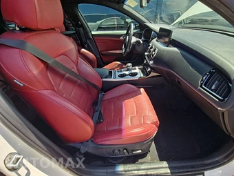 2022 Kia Stinger GT2 – miniatura 8