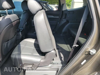 2022 Kia Telluride EX - miniatura 13