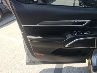 2022 Kia Telluride LX - miniatura 9