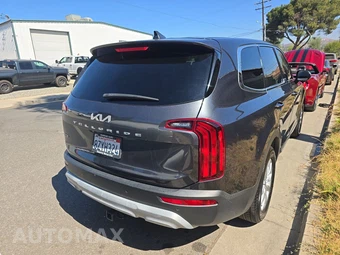 2022 Kia Telluride LX – miniatura 4