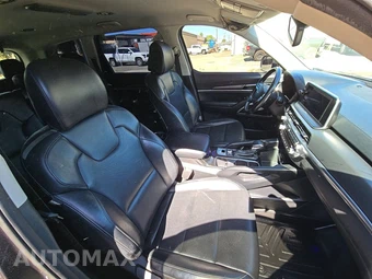 2022 Kia Telluride LX – miniatura 8