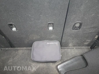 2022 Kia Telluride LX - miniatura 17