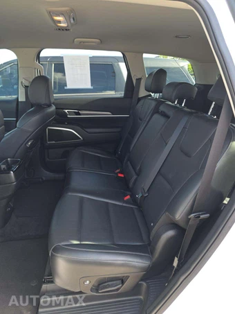 2022 Kia Telluride LX - miniatura 13