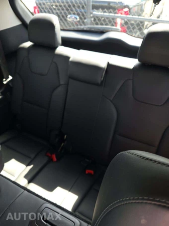 2022 Kia Telluride LX - miniatura 14