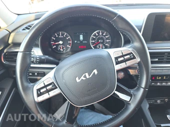2022 Kia Telluride LX - miniatura 10