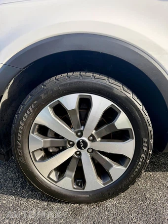 2022 Kia Telluride S - miniatura 11