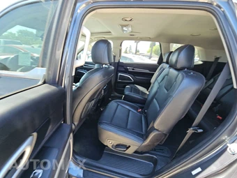 2022 Kia Telluride S – miniatura 13