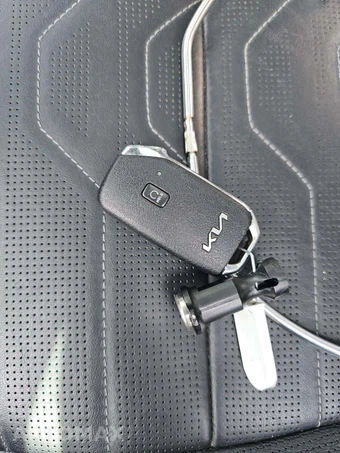 2022 Kia Telluride SX - miniatura 8