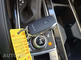 2022 Kia Telluride SX - miniatura 8