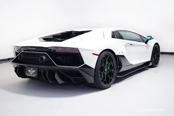 2022 Lamborghini Aventador Ultimae Coupe - miniatura 6