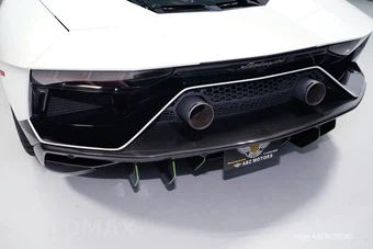 2022 Lamborghini Aventador Ultimae Coupe - miniatura 9