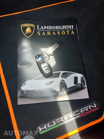 2022 Lamborghini Huracan EVO Coupe – miniatura 18