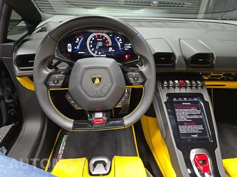 2022 Lamborghini Huracan EVO RWD Convertible – miniatura 11