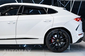 2022 Lamborghini Urus Base – miniatura 12