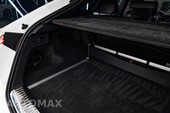 2022 Lamborghini Urus Base – miniatura 24