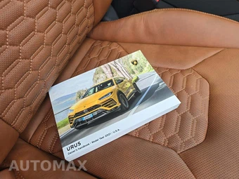 2022 Lamborghini Urus Graphite Capsule – miniatura 23