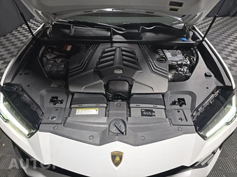2022 Lamborghini Urus Pearl Capsule – miniatura 15