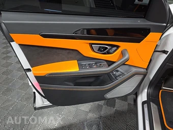 2022 Lamborghini Urus Pearl Capsule – miniatura 9