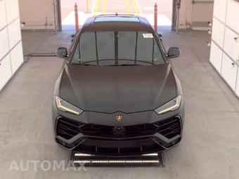 2022 Lamborghini Urus - miniatura 2