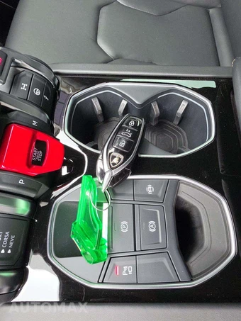 2022 Lamborghini Urus – miniatura 8