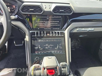 2022 Lamborghini Urus – miniatura 10