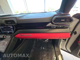 2022 Lamborghini Urus – miniatura 19