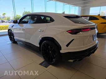 2022 Lamborghini Urus – miniatura 2