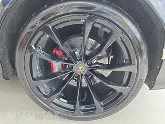 2022 Lamborghini Urus – miniatura 11
