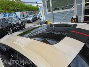 2022 Lamborghini Urus – miniatura 12