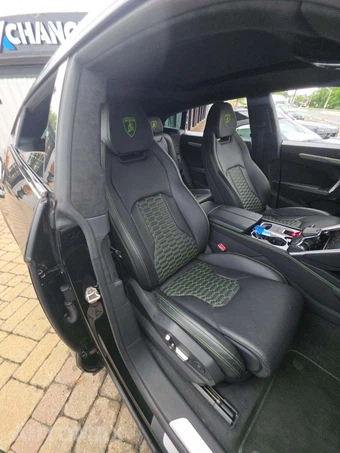 2022 Lamborghini Urus – miniatura 18