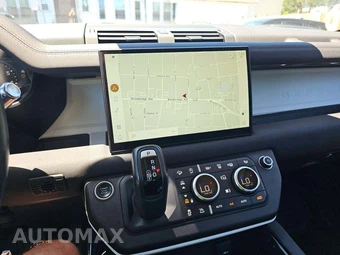 2022 Land Rover Defender 110 S – miniatura 10