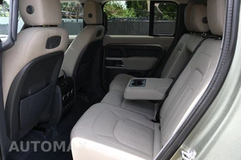 2022 Land Rover Defender 110 S - miniatura 20