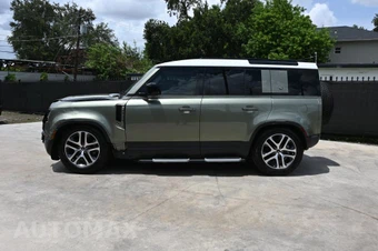 2022 Land Rover Defender 110 S - miniatura 7
