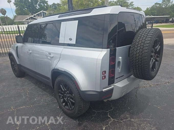 2022 Land Rover Defender 110 S – miniatura 2