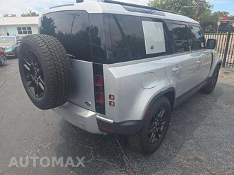 2022 Land Rover Defender 110 S – miniatura 3