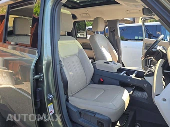 2022 Land Rover Defender 110 S – miniatura 18
